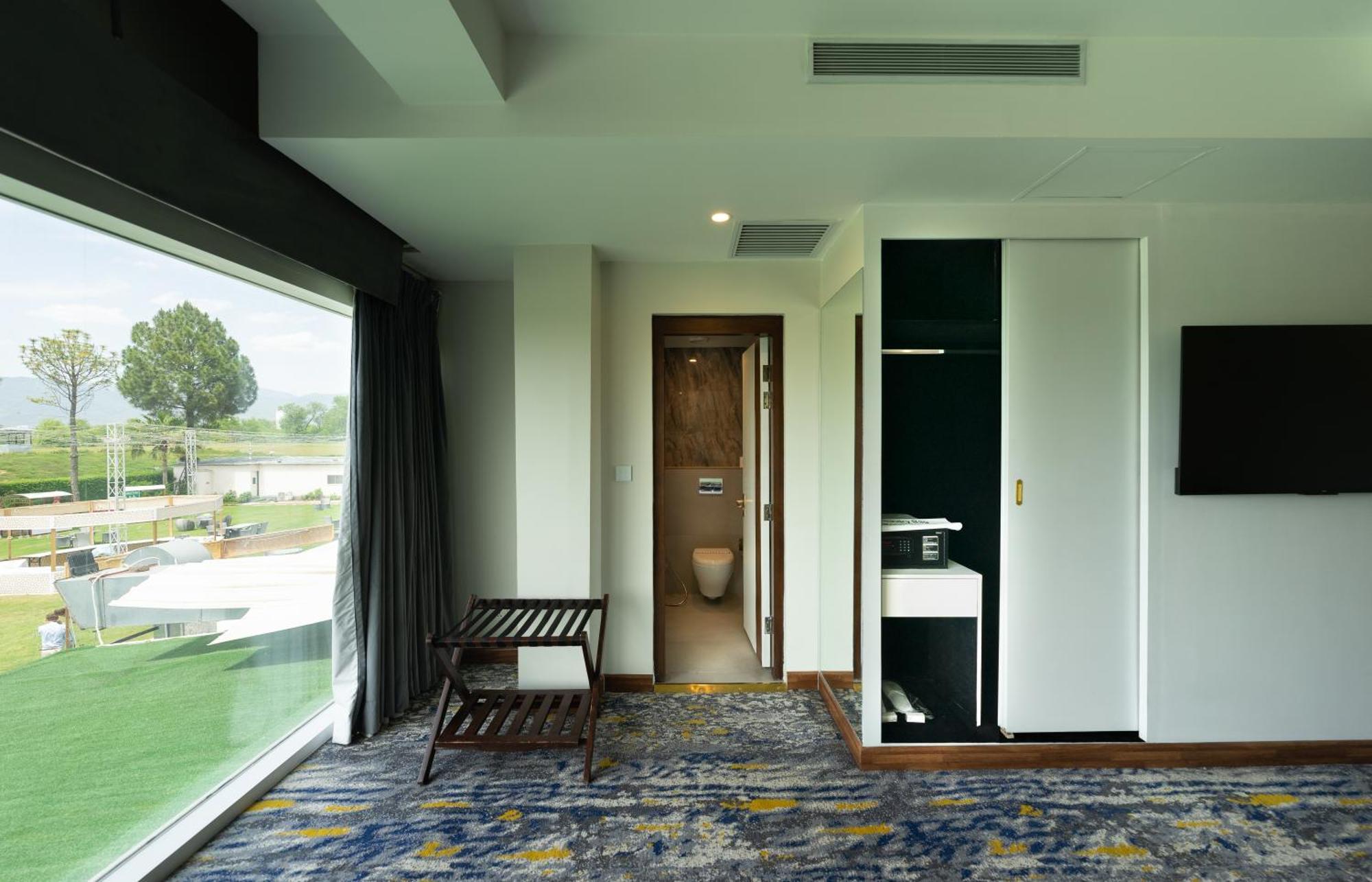 Best Western Premier Islamabad Exterior foto